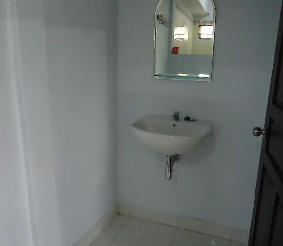بيت ضيافة Warsa's